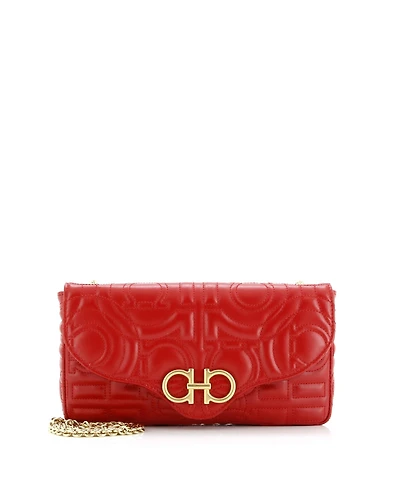 Pre-Owned Salvatore Ferragamo Mini Gancini Chain Wallet Gancini Quilted Leather