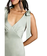 Coast Women's Satin Back Maxi Bridesmaid Dress