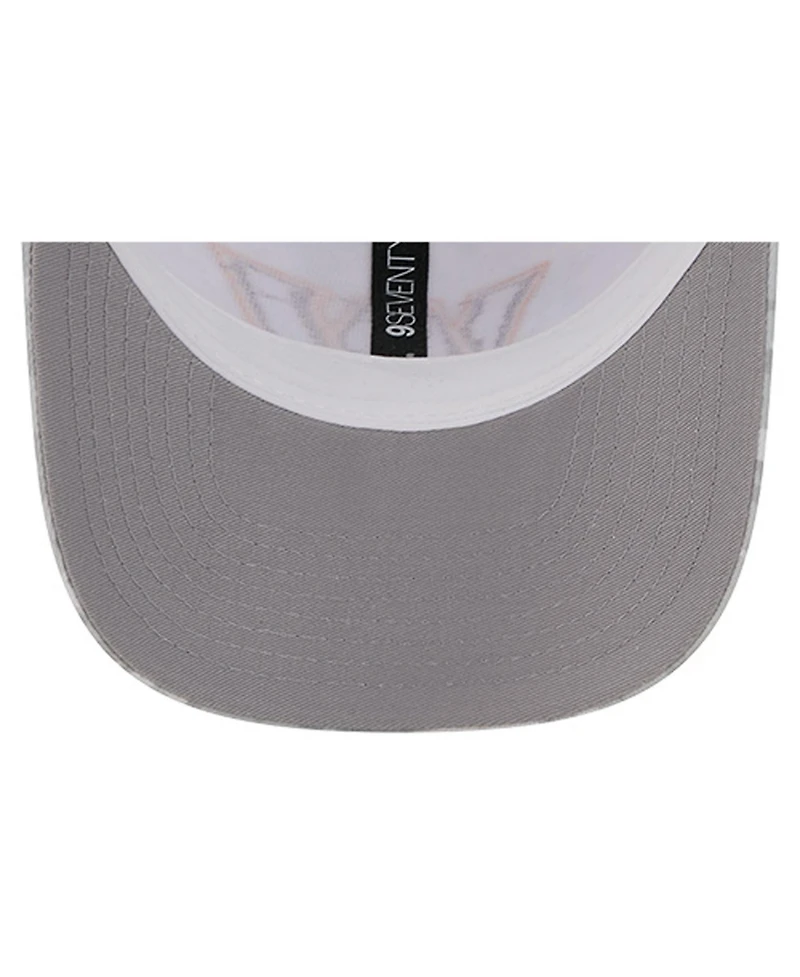 New Era Men's Gray Washington Commanders Salute to Service Fan Pack 9SEVENTY Trucker Adjustable Hat