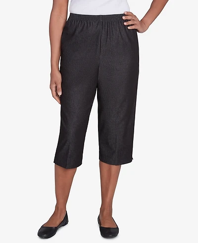 Alfred Dunner Petite Pull-On Capri Jeans