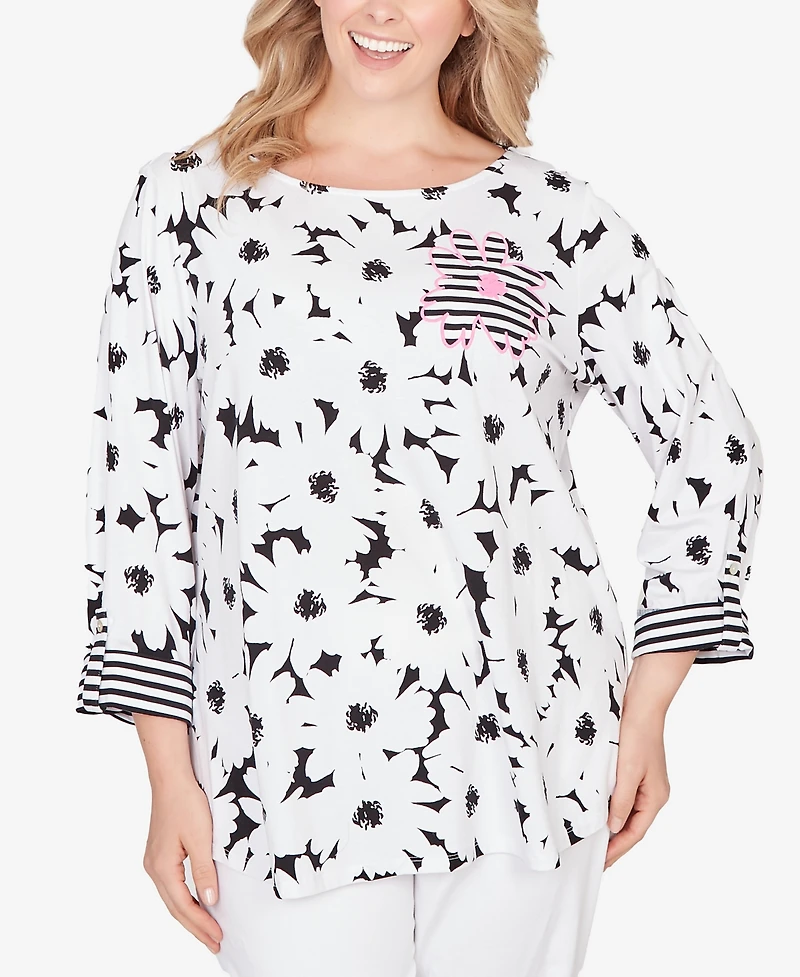 Ruby Rd. Plus Embroidered Daisy Graphic Top