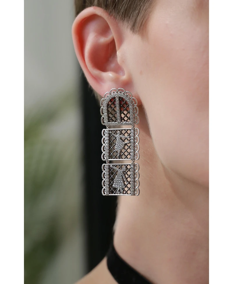 Retro Chic Doll Earrings