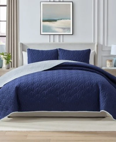 Seventh Studio Seashell Reversible 3 Piece Quilt Sets