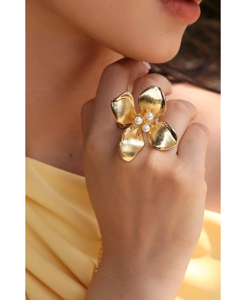 Retro Chic Large Blossom Ring