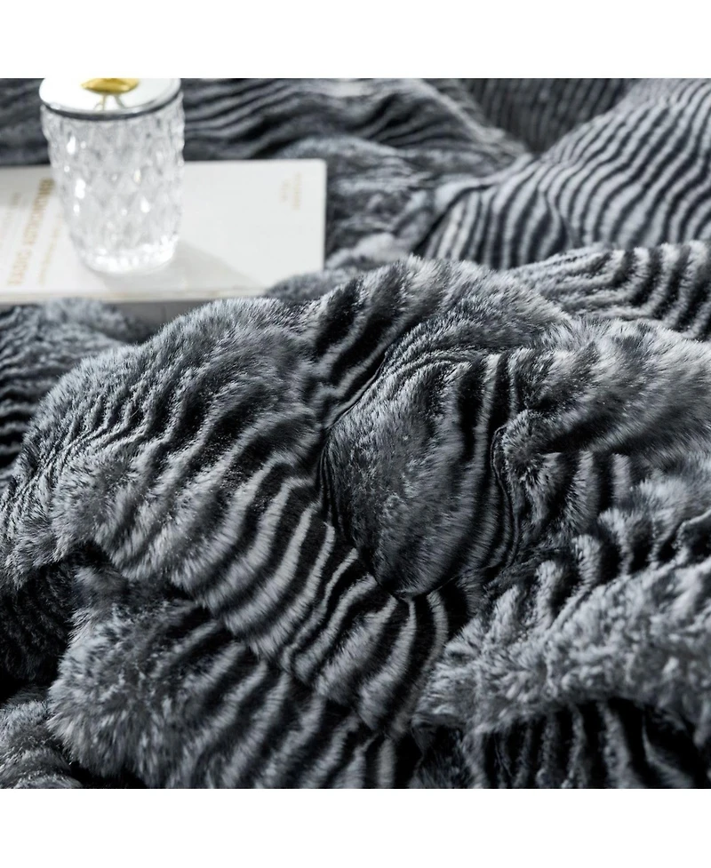 Coma Inducer Raccoons Are Lovely - Coma Inducer Oversized Comforter Set