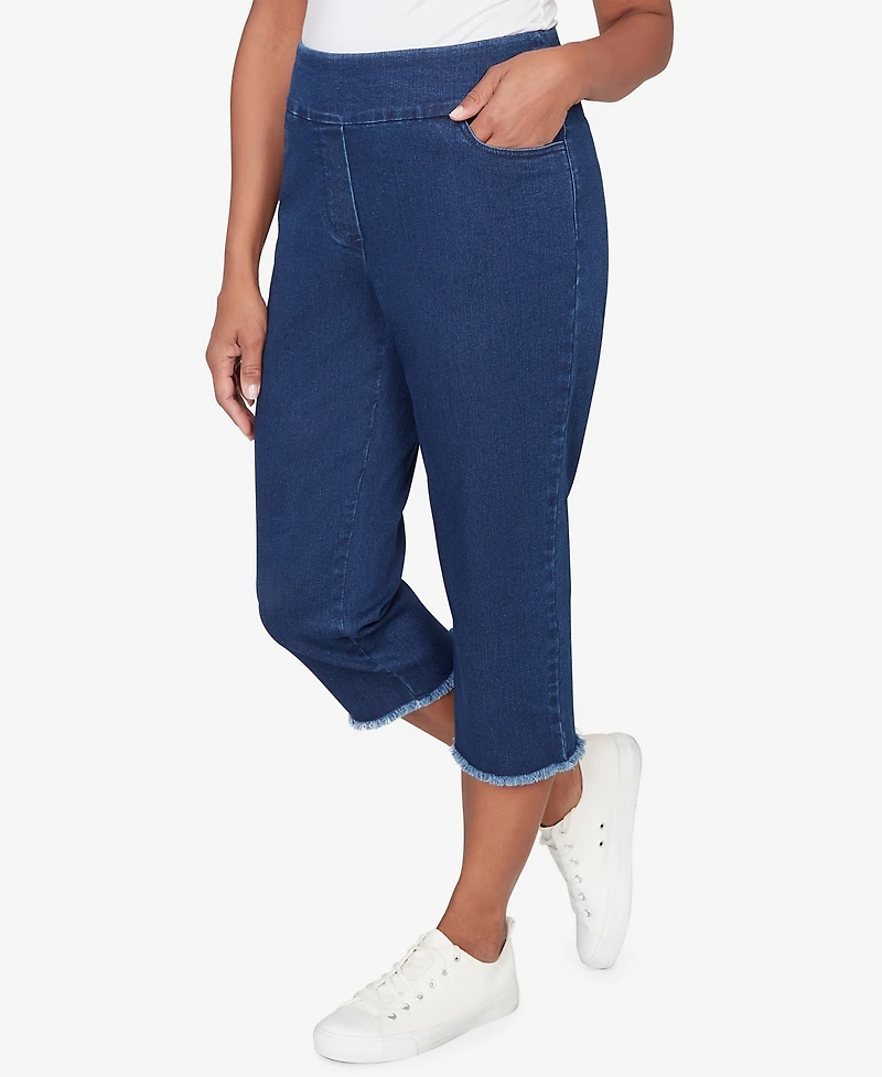 Alfred Dunner Petite Classic Super Stretch Denim Fringe Capri Pants