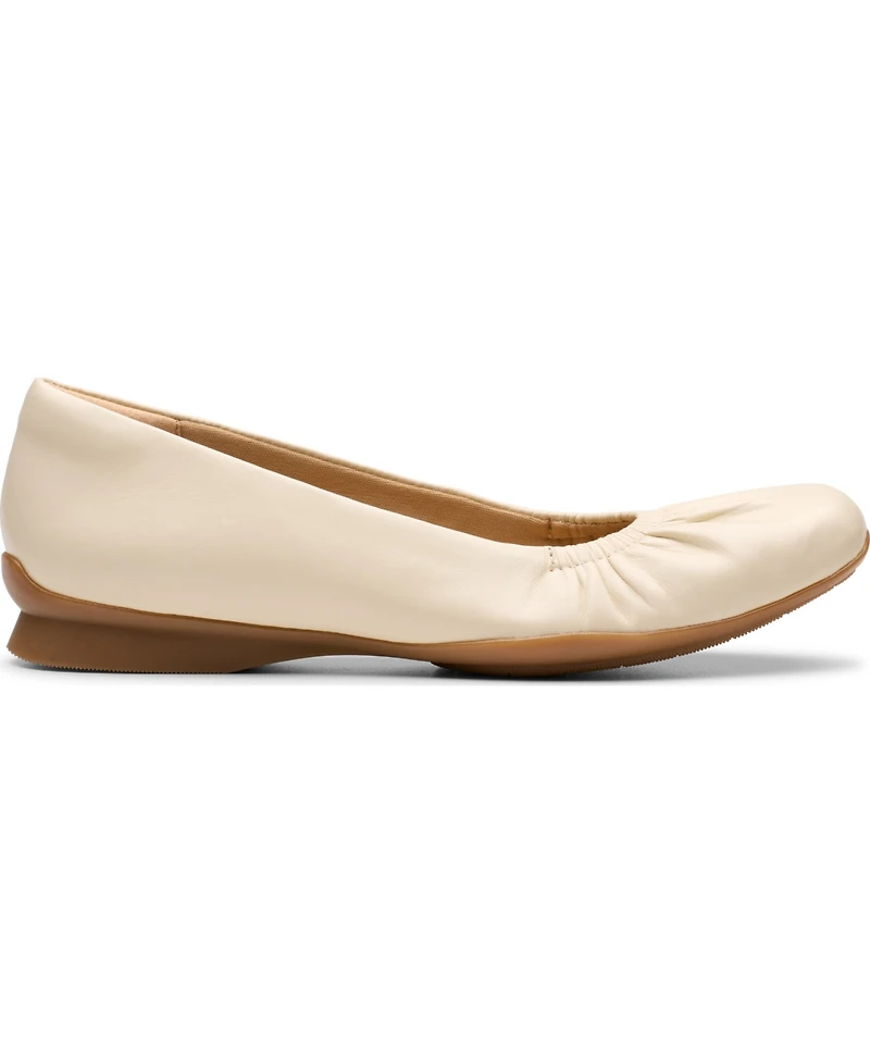 Clarks Women's Jazmynn Lo Slip-On Flats