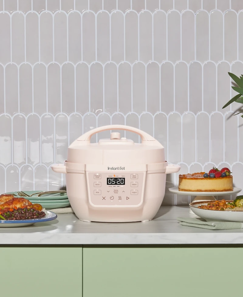 Instant Pot Rio 4-Quart Mini 7-in-1 Multi Cooker