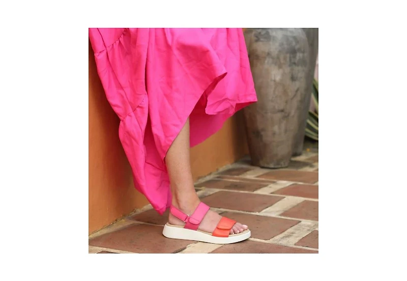 Los Cabos Women's Arica Leather Slip-On Sandal