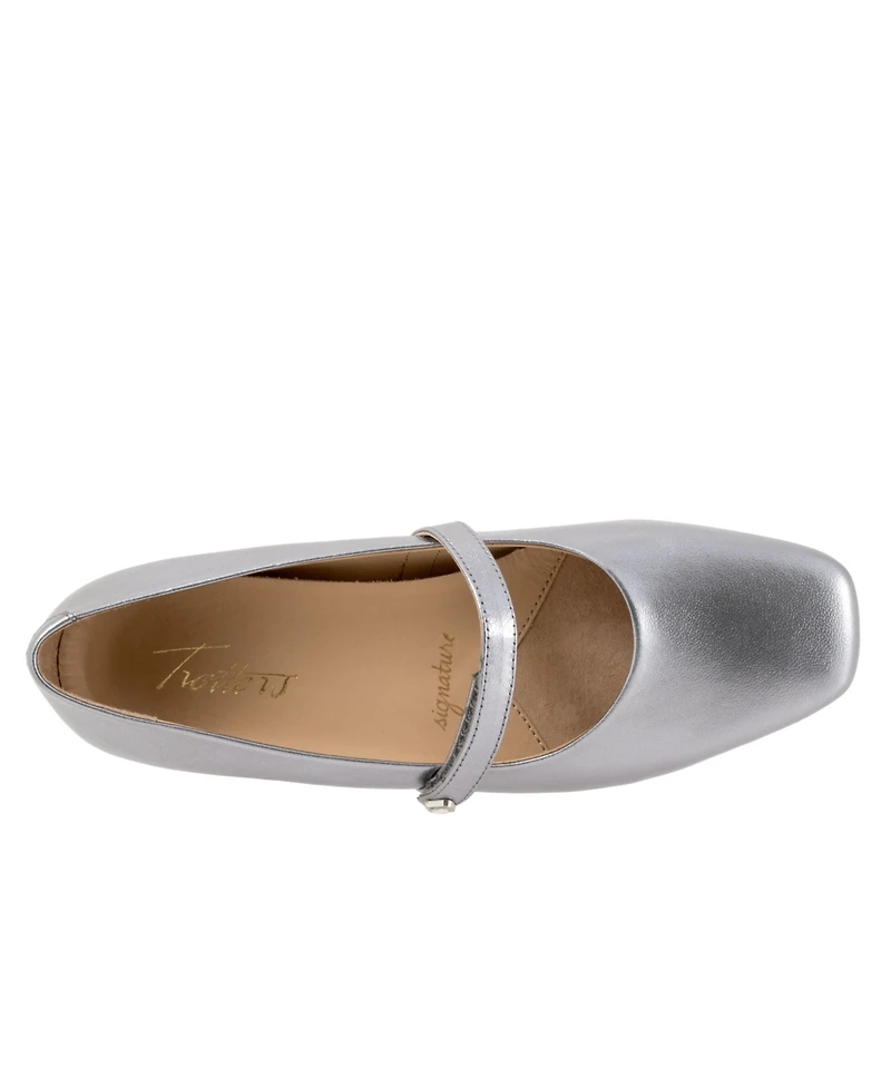 Trotters Women's Hazel Flat