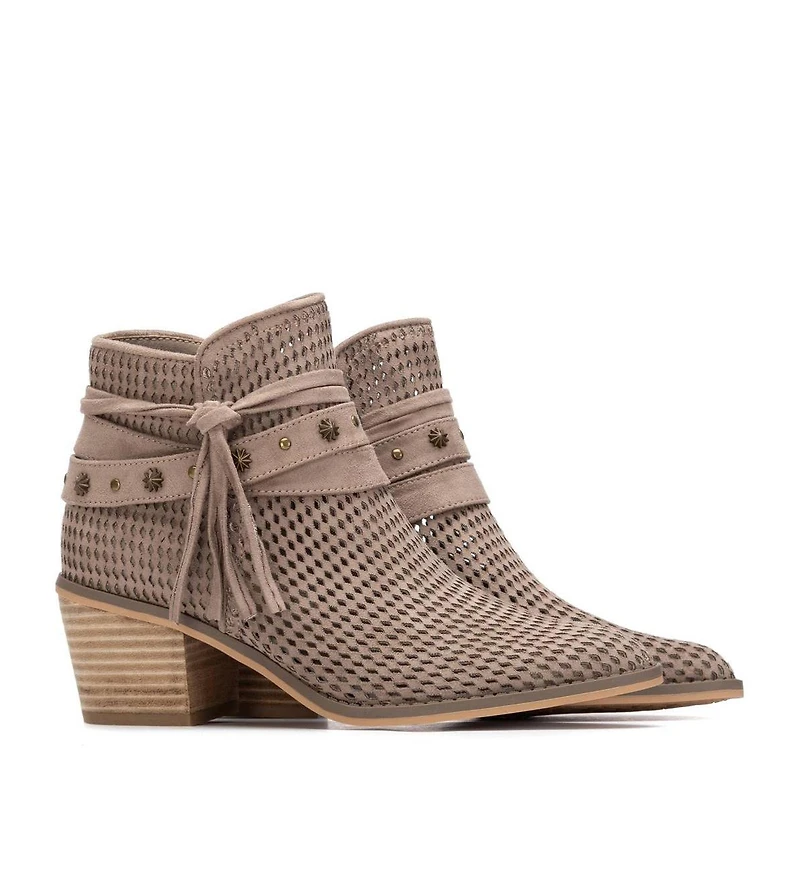Xti Women's Refresh Collection Suede Ankle Booties