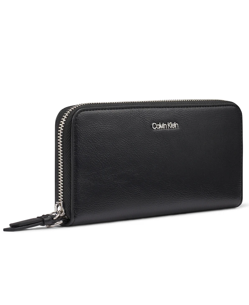 Calvin Klein Women's Audrey Boxed Wallet