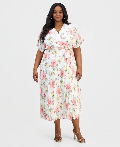 Sandra Darren Plus Printed Flutter-Sleeve Maxi Dress