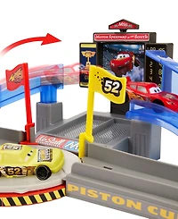 Car Disney and Pixar Cars Piston Cup Stunting Speedway Playset