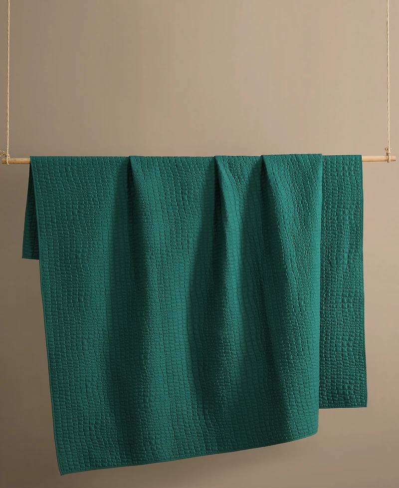 Lacoste Home Croc Scale Cotton 3-Pc. Quilt Set, King