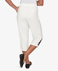 Alfred Dunner Petite Crowd Pleaser Floral Embroidered Relaxed Capri Pants