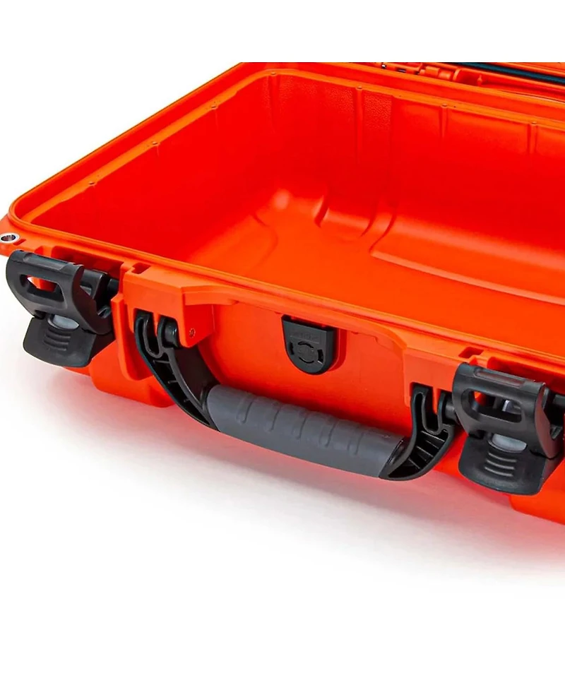 Nanuk Large Series 925 Lightweight Nk-7 Resin Waterproof Protective Case with Padded Dividers.