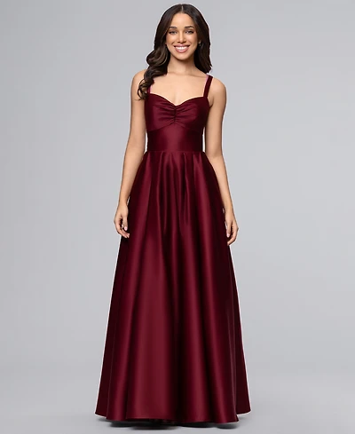 Blondie Nites Juniors' Sweetheart Neck Gown