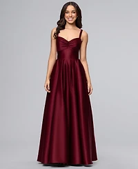 Blondie Nites Juniors' Sweetheart Neck Gown