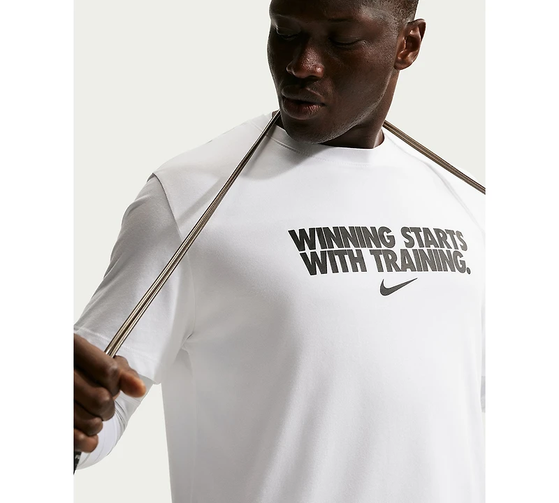 Nike Men's Dri-Fit Lightweight and Breathable T-Shirt