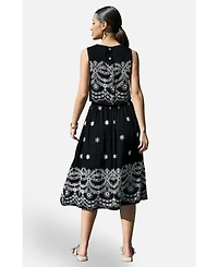 Yumi Women's Embroidered Crop Top