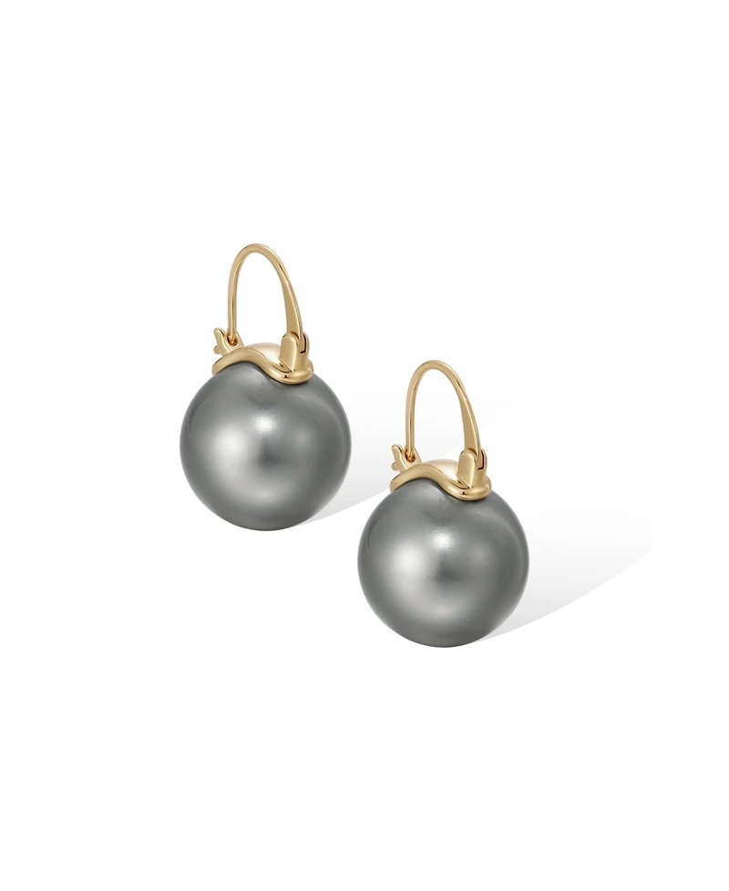 Retro Chic Pearl Earrings