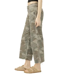 Silver Jeans Co. Women's Suki Mid-Rise Cropped Wide-Leg Camo