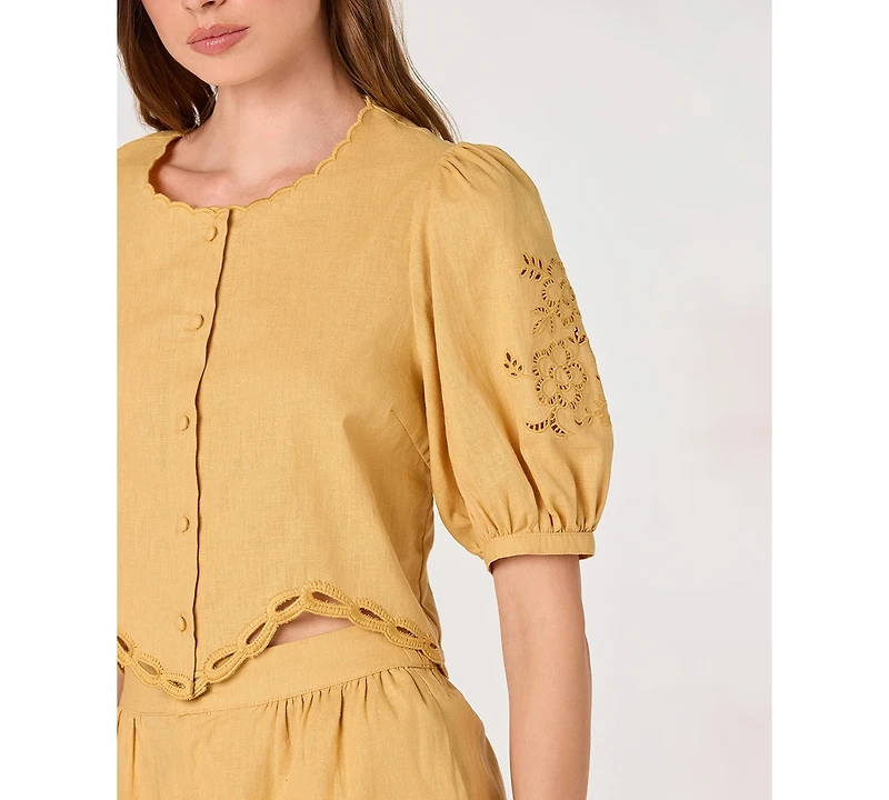 Astr the Label Women's Sleeveless Button-Front Top