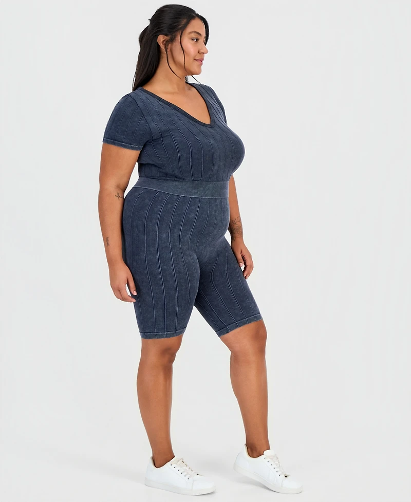 Full Circle Trends Trendy Plus Seamless Ribbed Pull-On Shorts