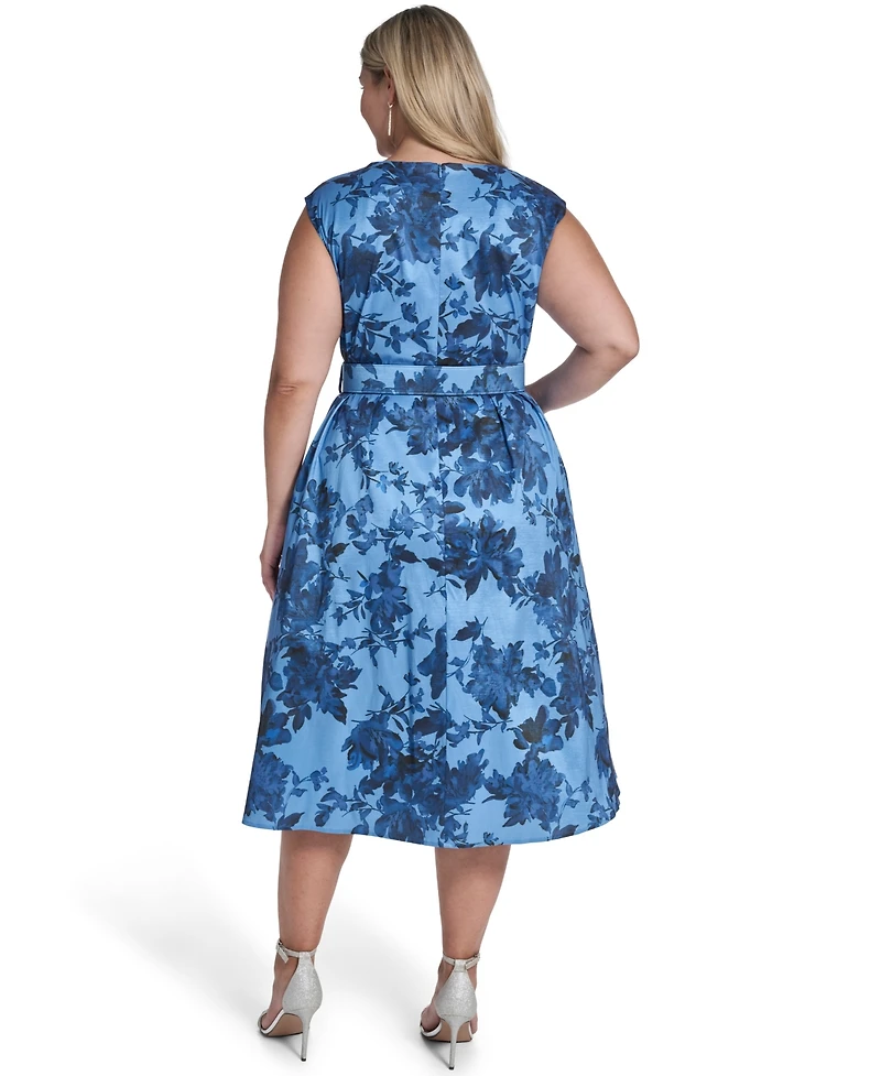 Jessica Howard Plus Sleeveless Surplice V-Neck Dress