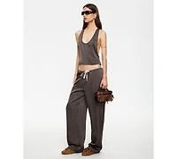 Lioness Women's U-Neck Sleeveless Tank Top