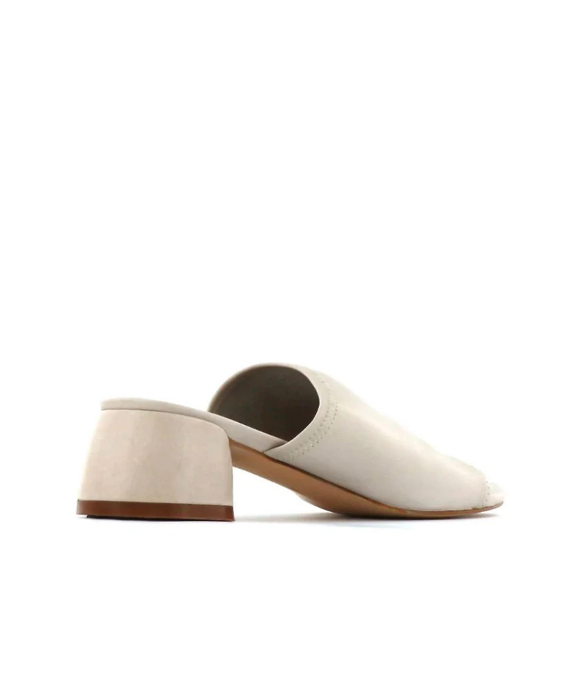 Eos Footwear Women's Fio Sandal