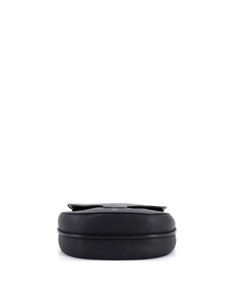 Pre-Owned Celine Medium Trotteur Crossbody Bag Grainy Leather