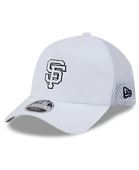 New Era Men's White San Francisco Giants 2026 Batting Practice Apex 9FORTY Adjustable Trucker Hat