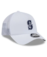 New Era Men's White Seattle Mariners 2026 Batting Practice Apex 9FORTY Adjustable Trucker Hat