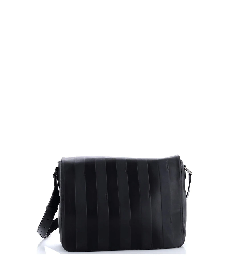 Pre-Owned Fendi Large Flap Messenger Bag Pequin Embossed Leather