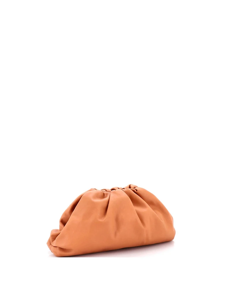 Pre-Owned Bottega Veneta The Pouch Leather