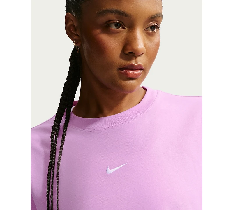 Nike Women's Sportswear Crewneck T-Shirt