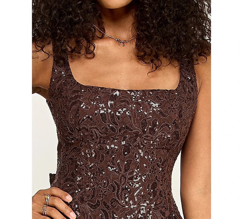 Emerald Sundae Juniors' Embroidered Sleeveless Square Neck Dress