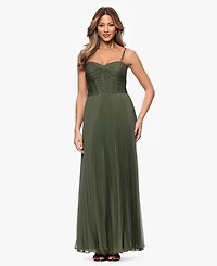 Xscape Women's Sleeveless Sweetheart Neck Gown