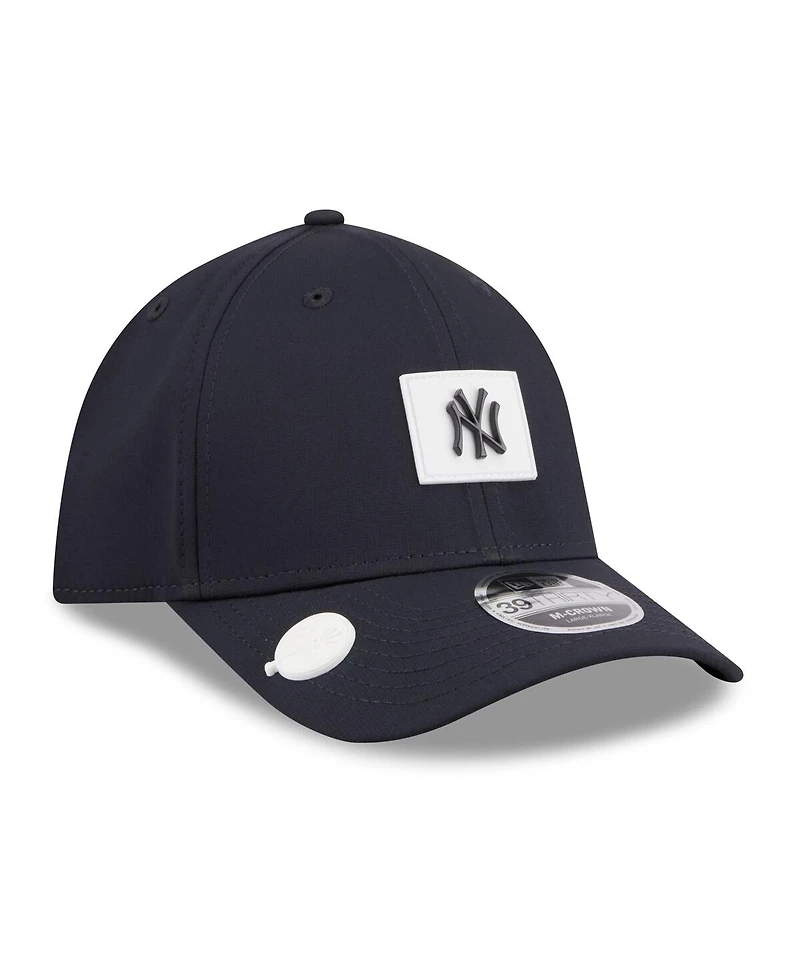 New Era Men's Navy New York Yankees 2026 Clubhouse M-Crown 39THIRTY Flex Hat