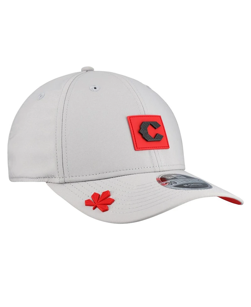 New Era Men's Gray Cincinnati Reds 2026 Clubhouse Alternate 39THIRTY Flex Hat