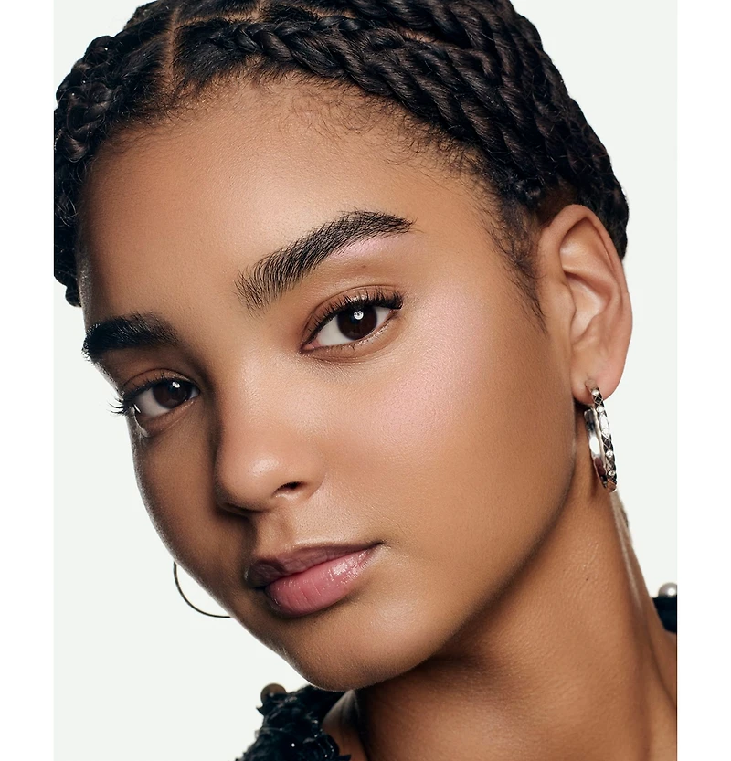 CHANEL Les Beiges Healthy Glow Highlighter, 1 oz.