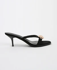 Berness Women's Royalty Kitten Heel Thong Sandal
