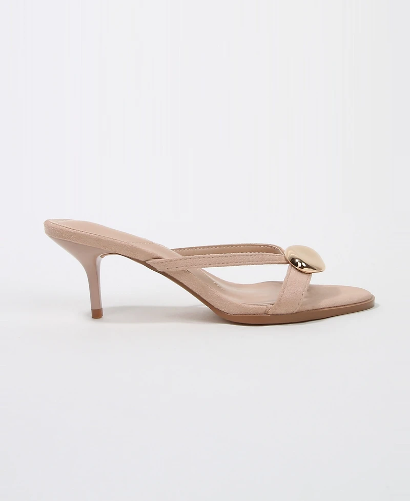 Berness Women's Royalty Kitten Heel Thong Sandal