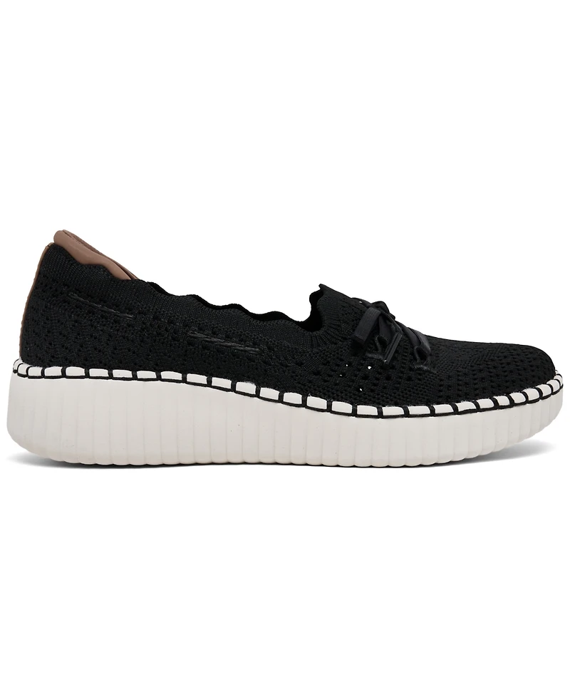 Skechers Women's Wilshire Blvd