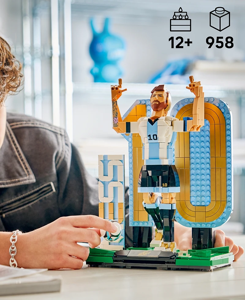 Lego Editions Lionel Messi Soccer Legend 43015, 958 Pieces