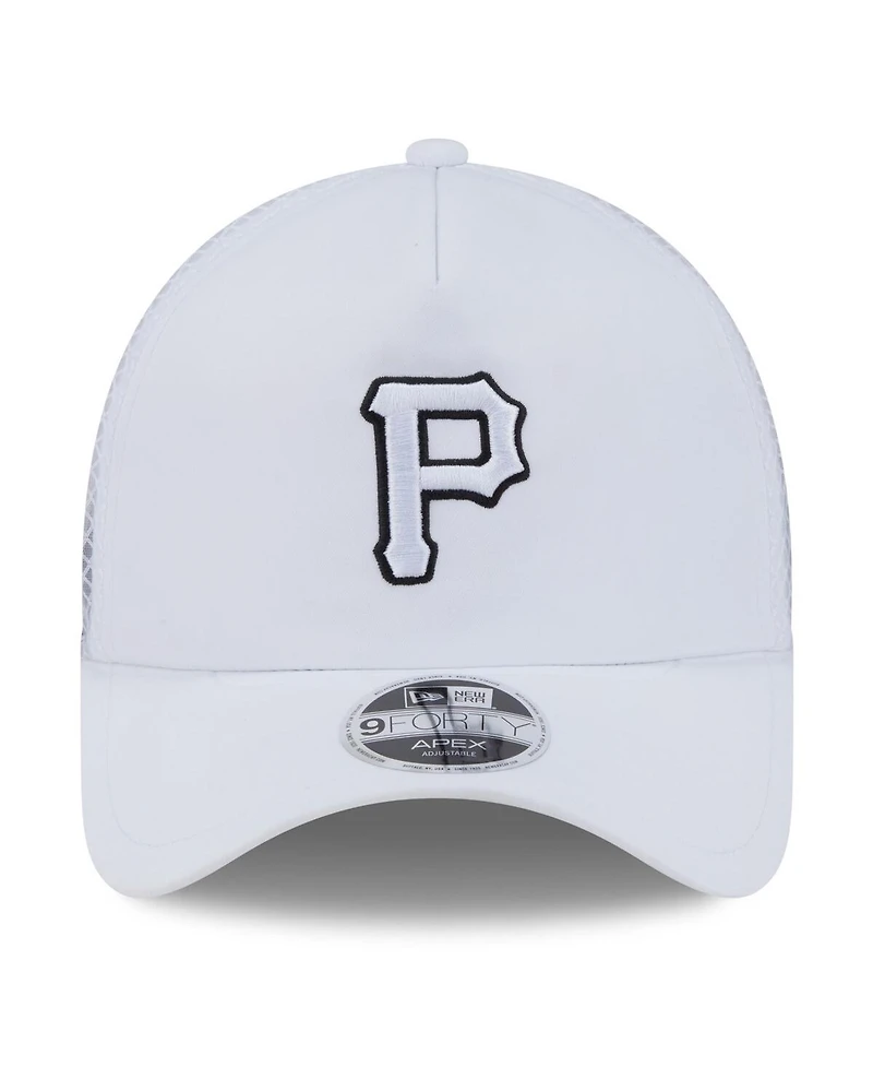 New Era Men's White Pittsburgh Pirates 2026 Batting Practice Apex 9FORTY Adjustable Trucker Hat