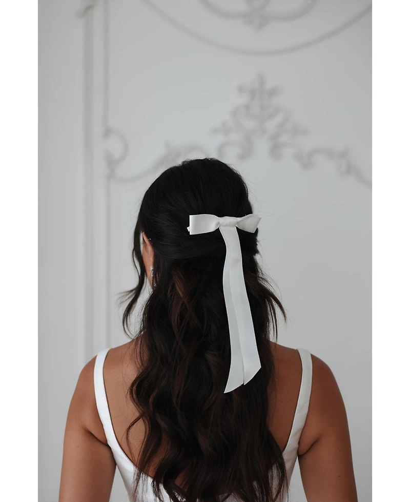 Untamed Petals Women's Blair Satin Bow
