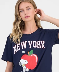 Peanuts Juniors' New York Snoopy Graphic T-Shirt
